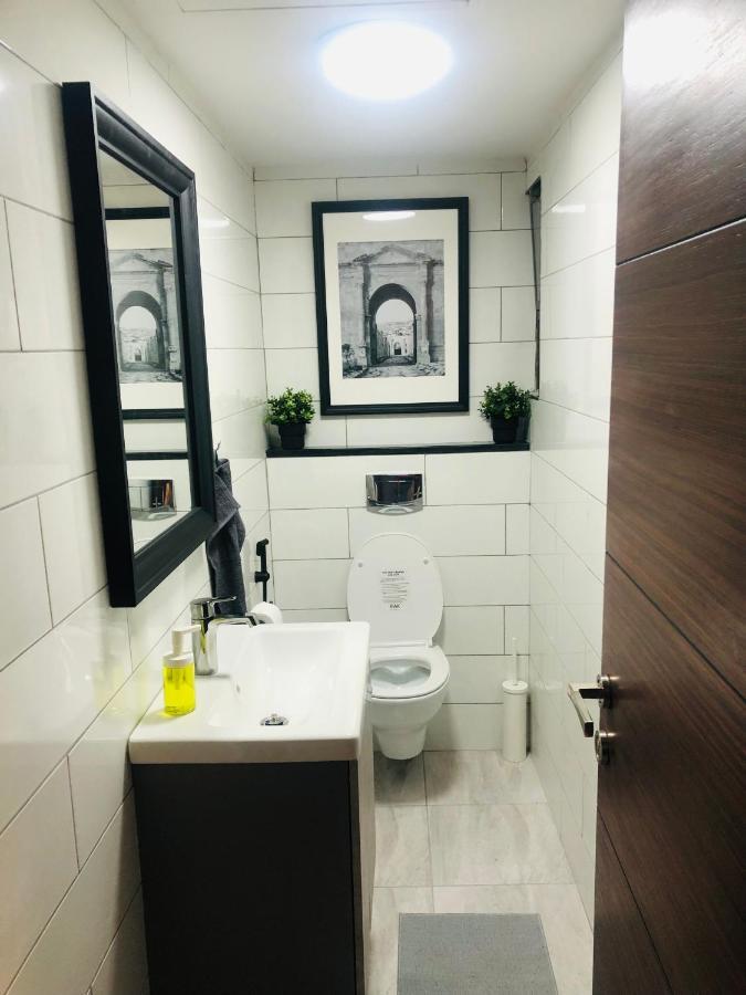 Luxury Apartment In Awesome Location In Amman Extérieur photo